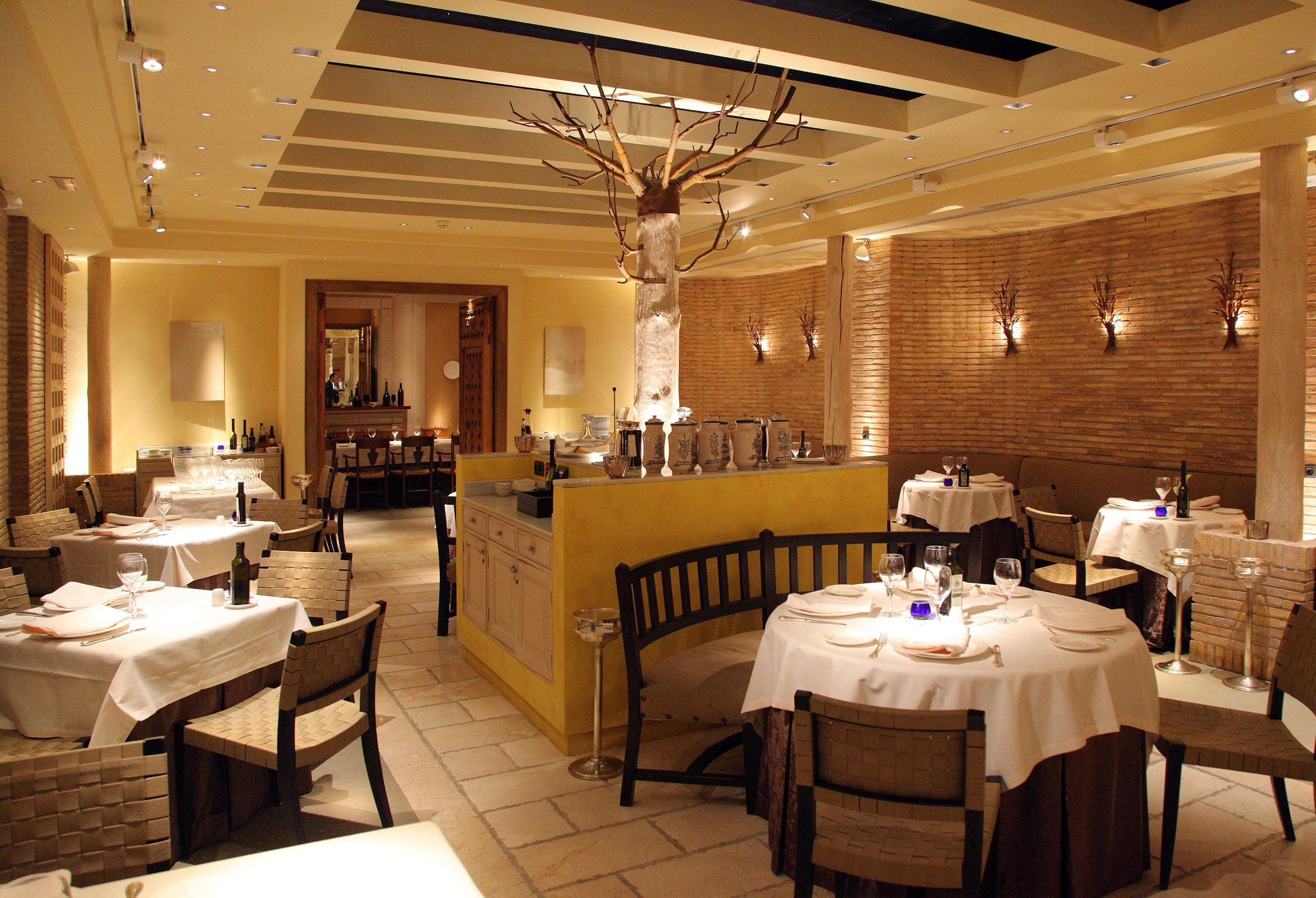 Hotel Palafox سرقسطة المظهر الخارجي الصورة Interior of the restaurant