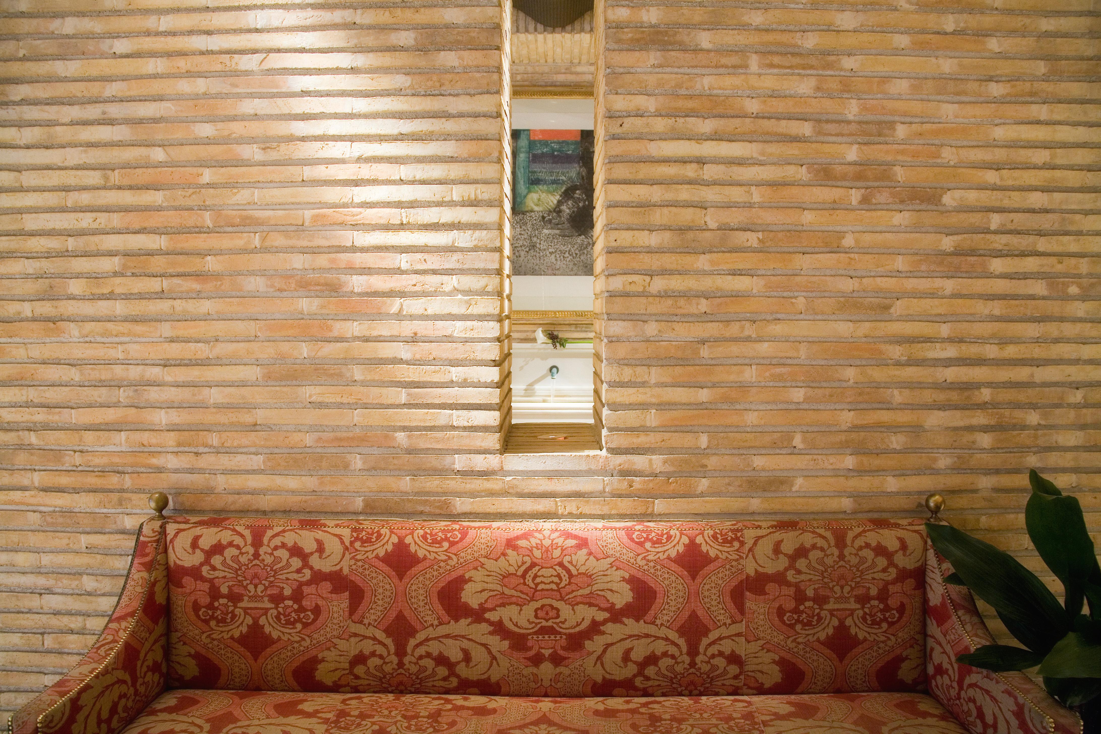 Hotel Palafox سرقسطة المظهر الخارجي الصورة A view of the interior of the house