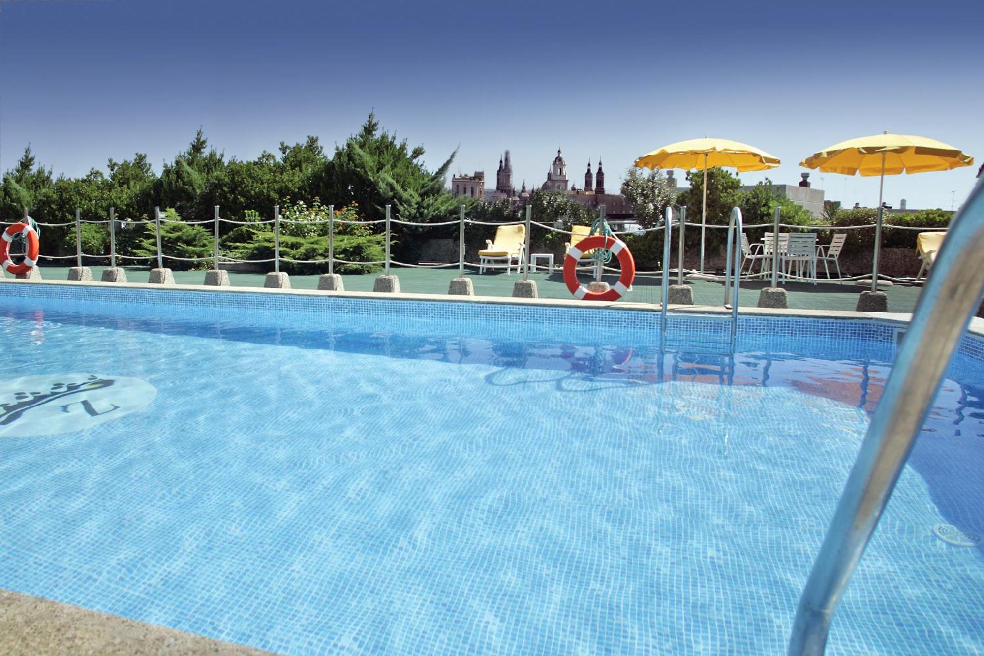 Hotel Palafox سرقسطة المظهر الخارجي الصورة Swimming pool
