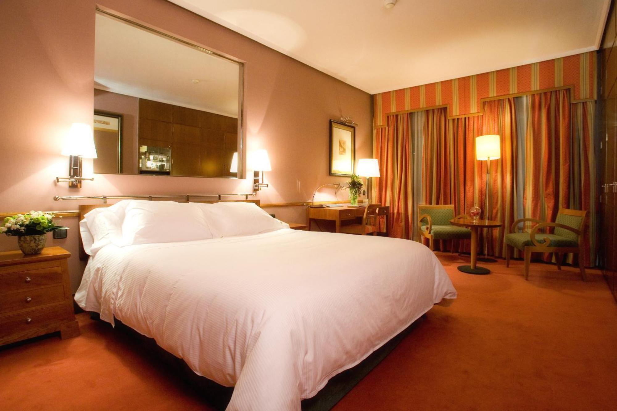 Hotel Palafox سرقسطة المظهر الخارجي الصورة