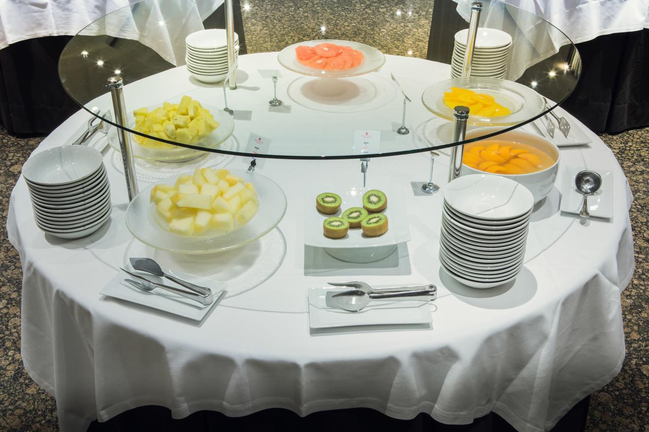 Hotel Palafox سرقسطة المظهر الخارجي الصورة A fruit salad