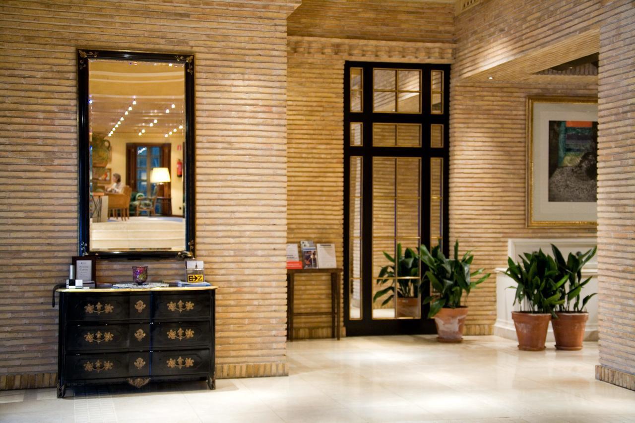 Hotel Palafox سرقسطة المظهر الخارجي الصورة Interior of the hotel